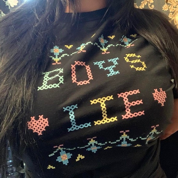 🦇 Boys Lie Dolls Kill Tee 🦇 - Picture 2 of 3